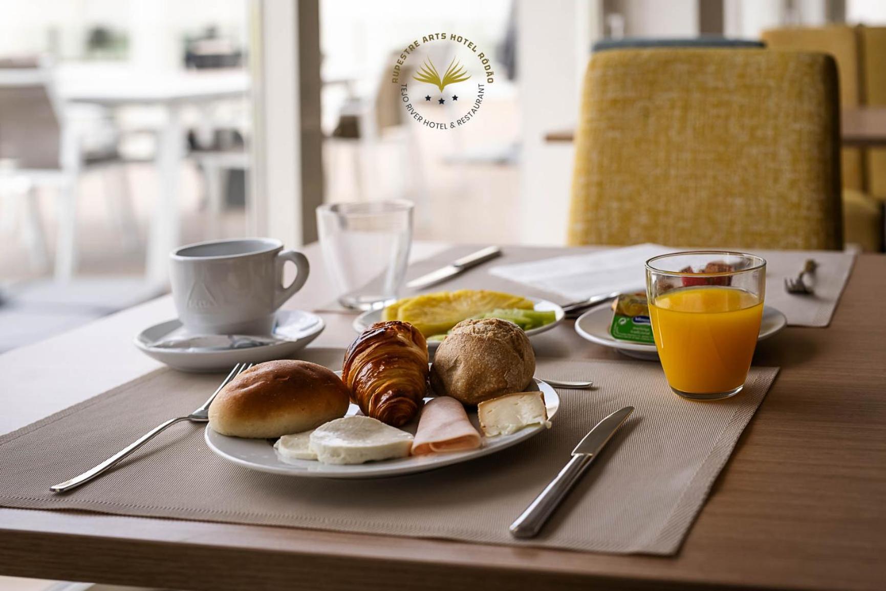 Rupestre Arts Rodao Hotel